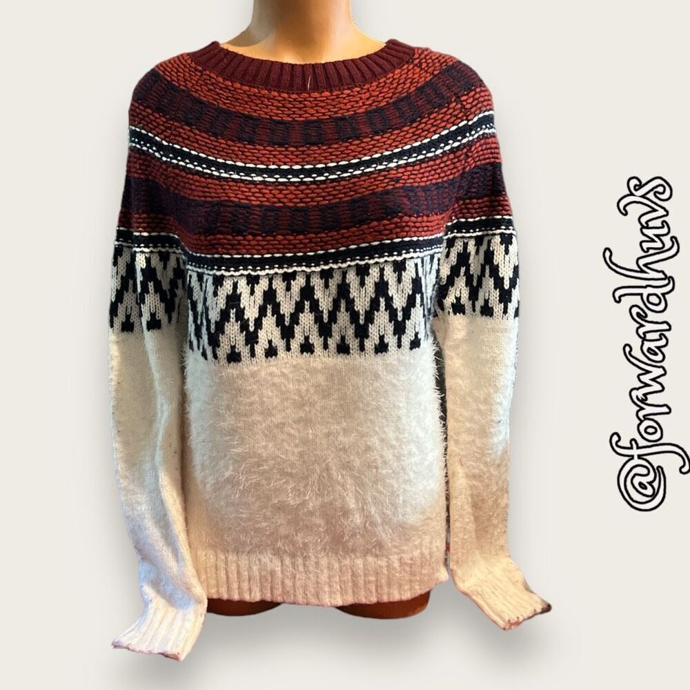 BB Dakota Sweater – Size Medium – Fun Pattern – Pilling Present